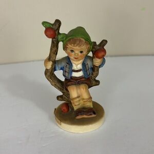 Vintage Hummel 142 3/0 “Apple Tree Boy” TMK-6
